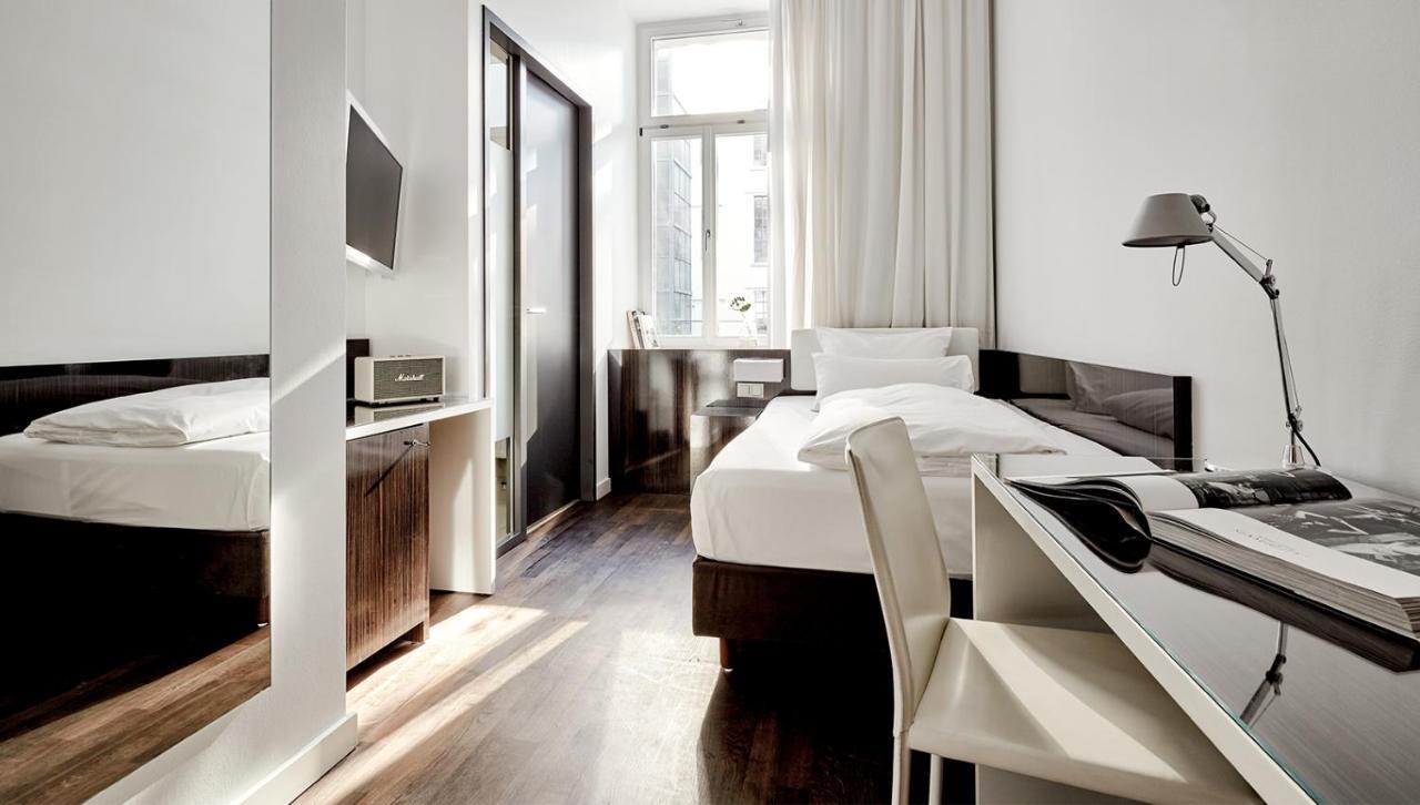 The Pure, Frankfurt, A Member Of Design Hotel 4*